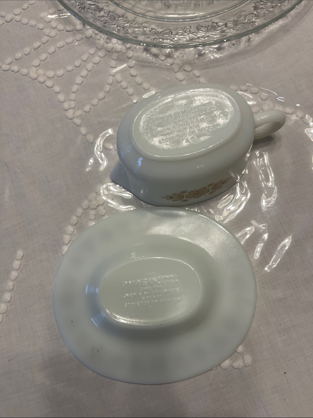 Pyrex White Creamer and Saucer with Gold Floral Pattern - Picture 6 of 7